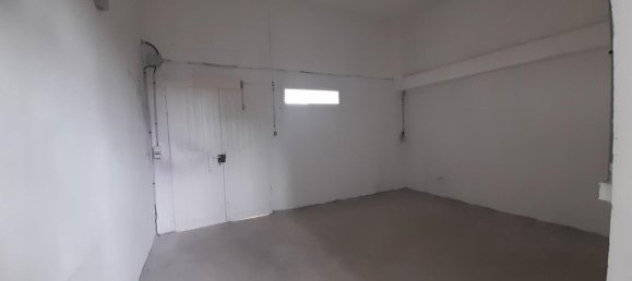  Commercial property in Chateauroux, France No. 62428 6