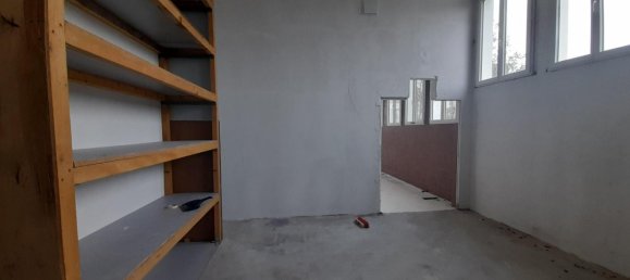  Commercial property in Chateauroux, France No. 62428 5