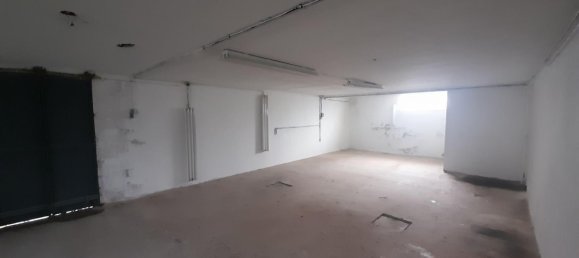  Commercial property in Chateauroux, France No. 62428 11