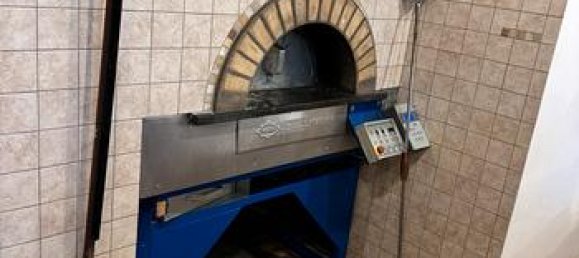 100m² Commercial property in La Spezia, Italy No. 258366 3