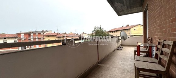 4 rooms Apartment in Romano Canavese, Italy No. 126934 9