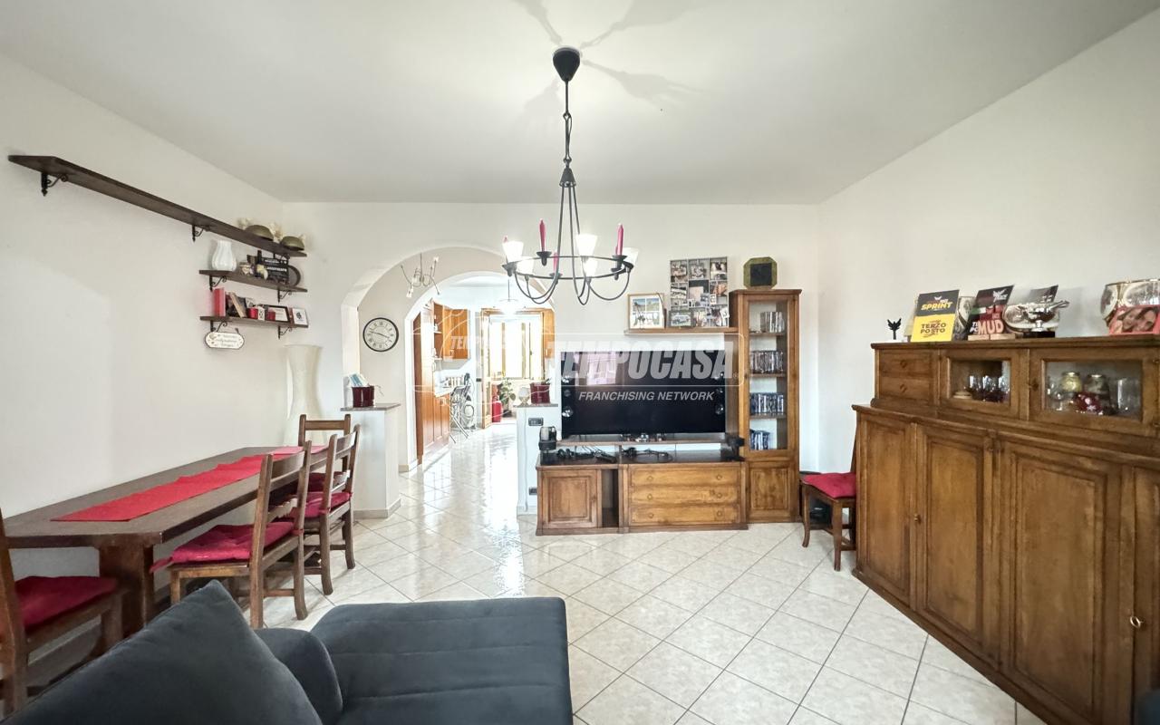 4 rooms Apartment in Romano Canavese, Italy No. 126934