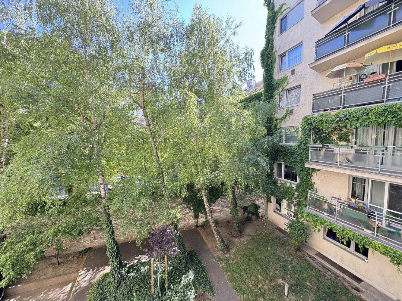 3 rooms Apartment in Favoriten, Austria No. 160009