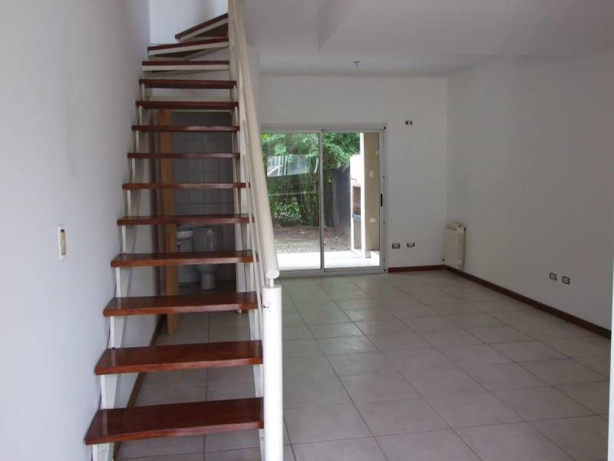 Casa de 2 dormitorios en Pilar, Argentina No. 78309