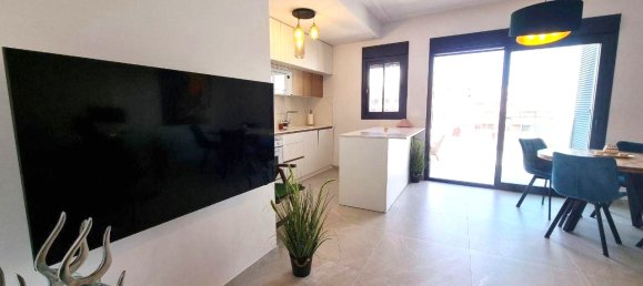 2 dormitorios ático en venta en Torrevieja, Alicante, Comunidad Valenciana, Spain № 366088 3