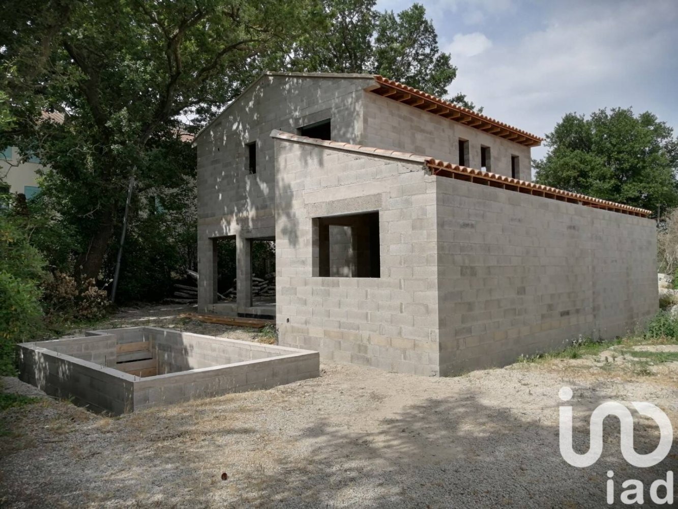 5 chambres Maison à Morières-lès-Avignon, France No. 361711