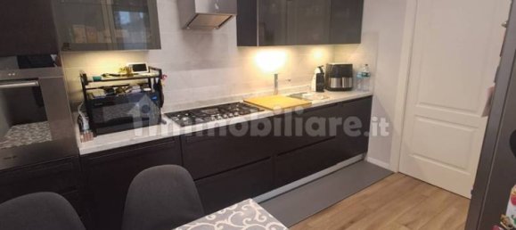 Квартира с 2 спальнями в Казореццо, Италия № 163297 14