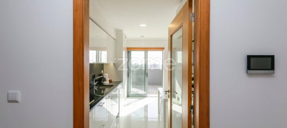 2 bedrooms Apartment in Porto, Portugal No. 92447 19