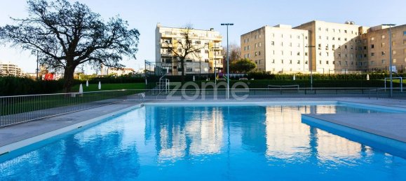2 bedrooms Apartment in Porto, Portugal No. 92447 4