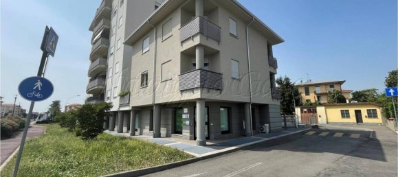 Квартира с 3 комнатами в Пессано кон Борнаго, Италия № 88815 3