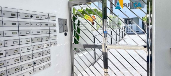 Apartamento de 2 dormitorios en Cádiz, Spain No. 147968 3