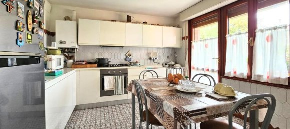 6 rooms Villa in Pisa, Italy No. 118114 10