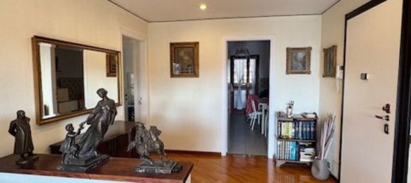 3غرفة شقة في Cologno Monzese, Italy رقم 9975 9