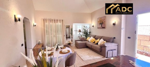 2 bedrooms Townhouse in Arico, Spain No. 170768 2