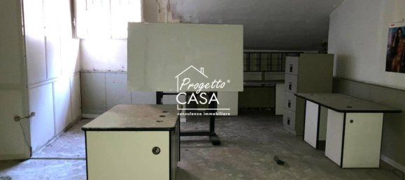 620m² Commercial property in Naples, Italy No. 333822 20
