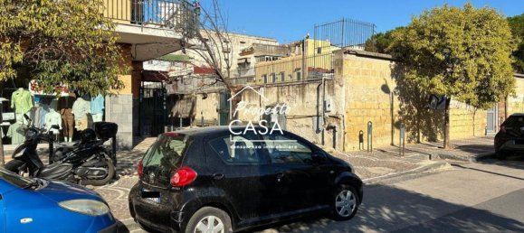 620m² Commercial property in Naples, Italy No. 333822 7