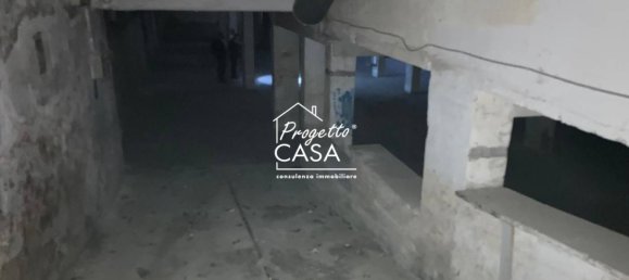 620m² Commercial property in Naples, Italy No. 333822 17