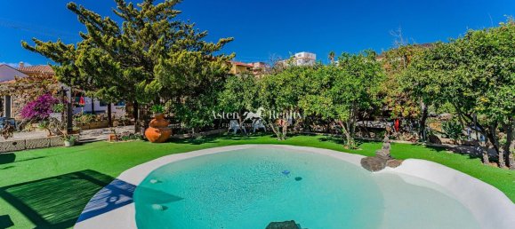 893m² Building in San Miguel de Abona, Spain No. 27691 10