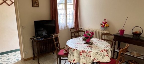 4 bedrooms House in Henonville, France No. 300578 2