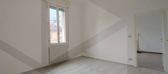 5-salle Appartement à Bologna, Italy No. 17183 7