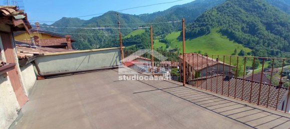 3 Schlafzimmer Haus in Gorno, Italy, Nr. 351937 20