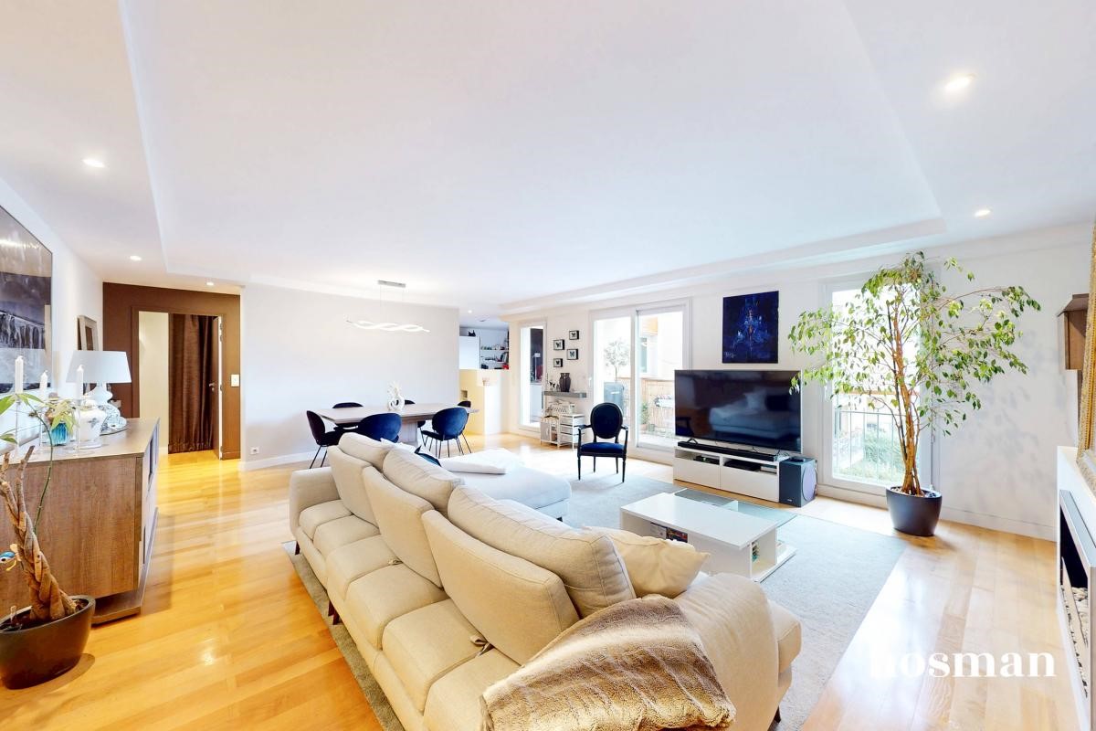 Apartamento de 4 dormitorios en Suresnes, France No. 123010