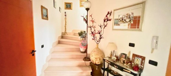 3-salle Maison à San Severo, Italy No. 71080 4