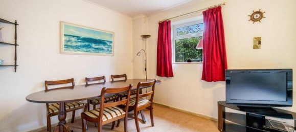 3 bedrooms House in Brentford, United Kingdom No. 12352 8