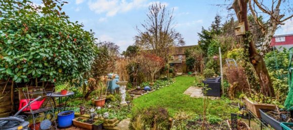 3 bedrooms House in Brentford, United Kingdom No. 12352 25