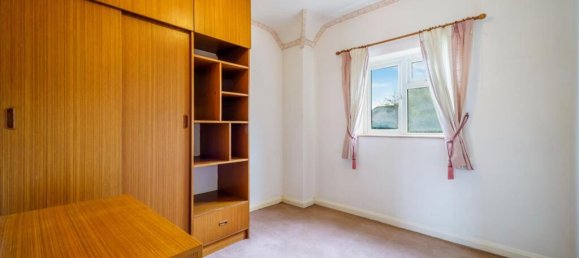 3 bedrooms House in Brentford, United Kingdom No. 12352 14