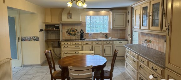 3 bedrooms House in Sennely, France No. 44979 3