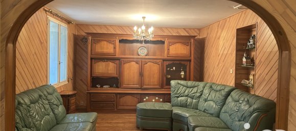 3 bedrooms House in Sennely, France No. 44979 2