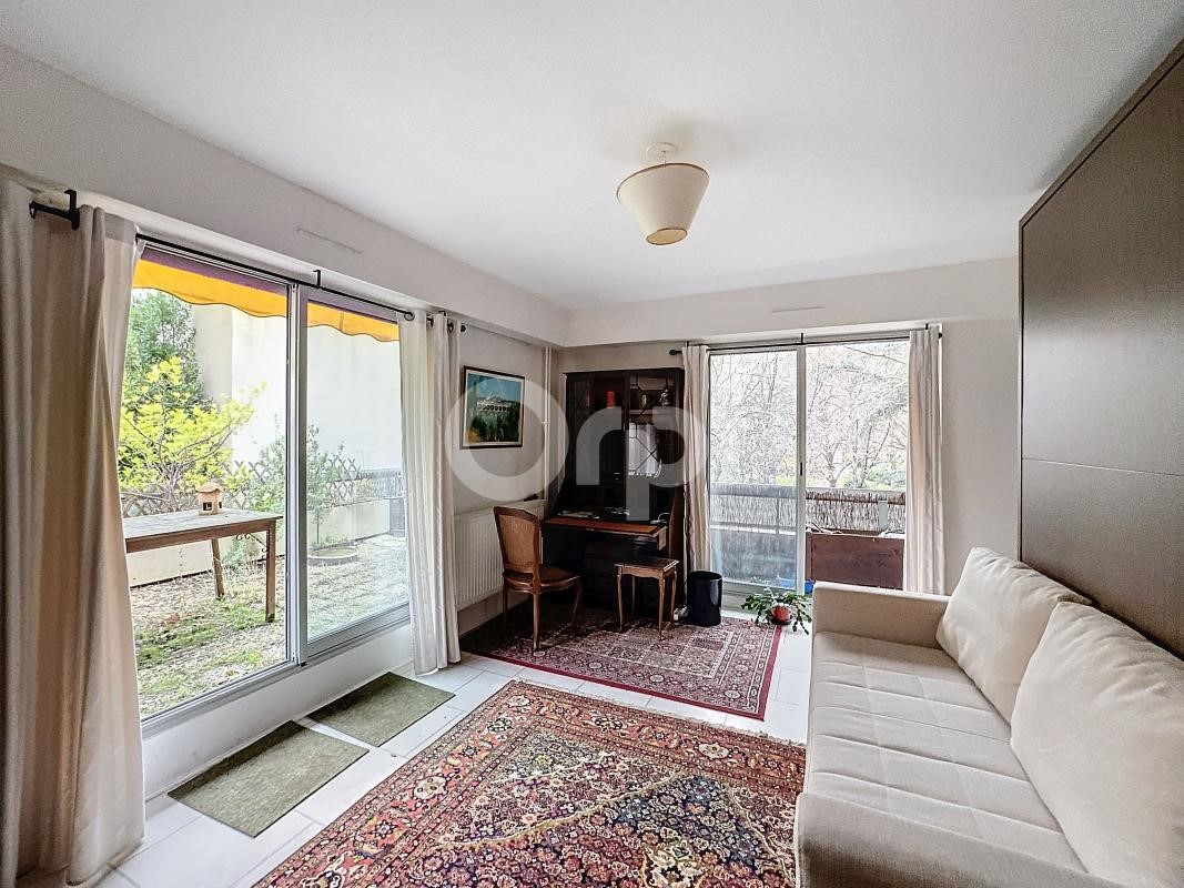 Studio in Paris, France No. 168866