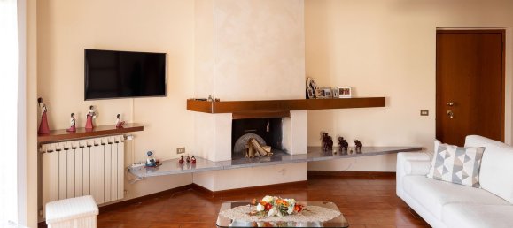 4غرفة منزل ذو طابقين في Sovico, Italy رقم 205870 8