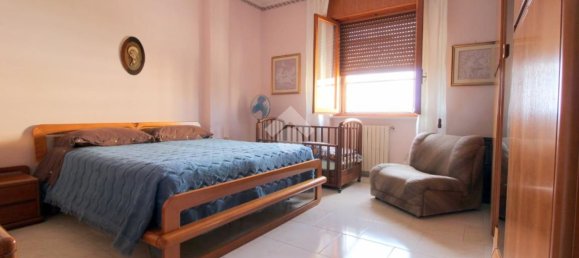 Apartamento de 3 dormitorios en Lucera, Italy No. 111100 13