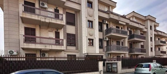 3-salle Appartement à Foggia, Italy No. 40323 17