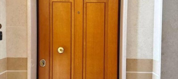 3-salle Appartement à Foggia, Italy No. 40323 14