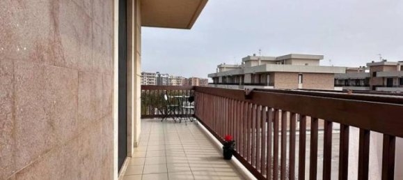 3-salle Appartement à Foggia, Italy No. 40323 13