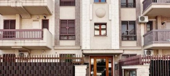 3-salle Appartement à Foggia, Italy No. 40323 16