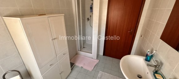 2-salle Appartement à Castiglione del Lago, Italy No. 102535 15