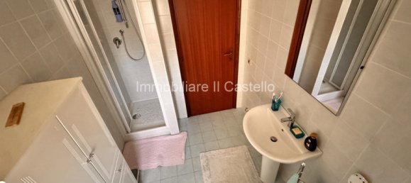 2-salle Appartement à Castiglione del Lago, Italy No. 102535 16