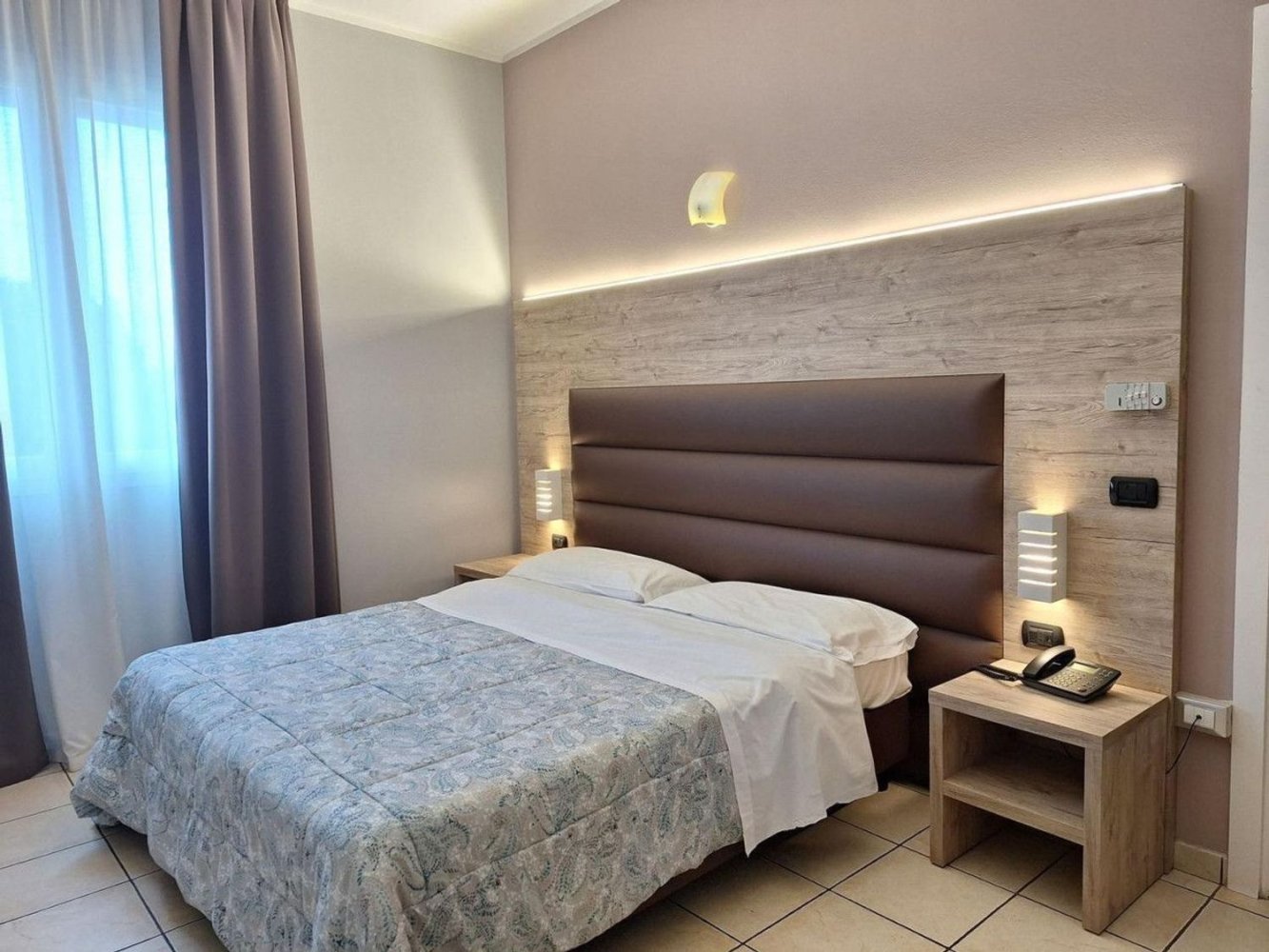 4000m² Building in Rovigo, Italy No. 372489