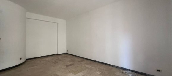 2 rooms Apartment in Taranto, Italy No. 170765 3