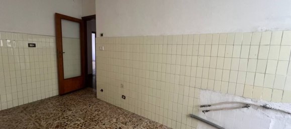 2 rooms Apartment in Taranto, Italy No. 170765 17