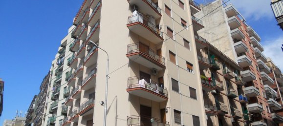 2 rooms Apartment in Taranto, Italy No. 170765 9