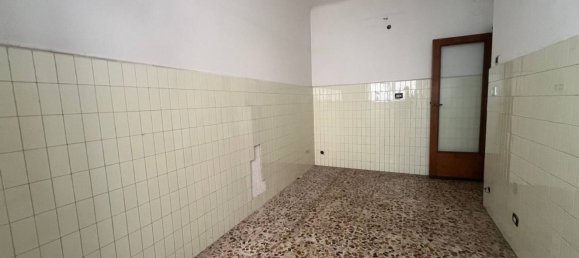 2 rooms Apartment in Taranto, Italy No. 170765 16