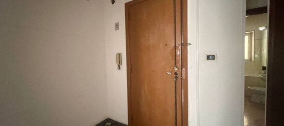 2 rooms Apartment in Taranto, Italy No. 170765 12