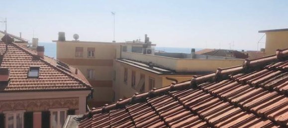 Apartamento de 3 dormitorios en Varazze, Italy No. 207416 2