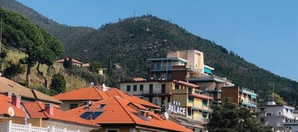 Apartamento de 3 dormitorios en Varazze, Italy No. 207416 6