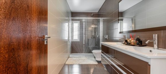 Casa de 4 dormitorios en Povoa de Lanhoso, Portugal No. 180801 13